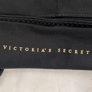 - Victoria’s Secret Sports Leggings, Size 12